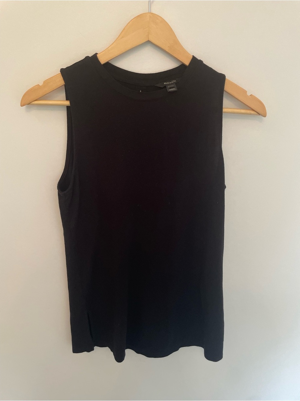 2 RW&CO. Sleeveless Crewneck Tank (black and off white)